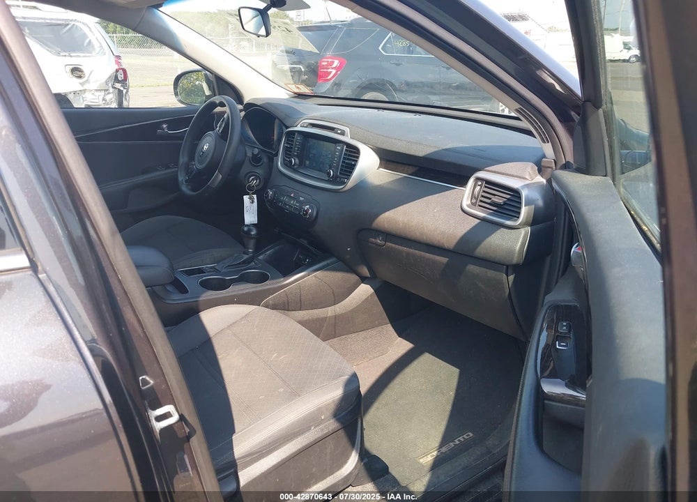 2018 KIA SORENTO VIN: 5XYPGDA34JG407163