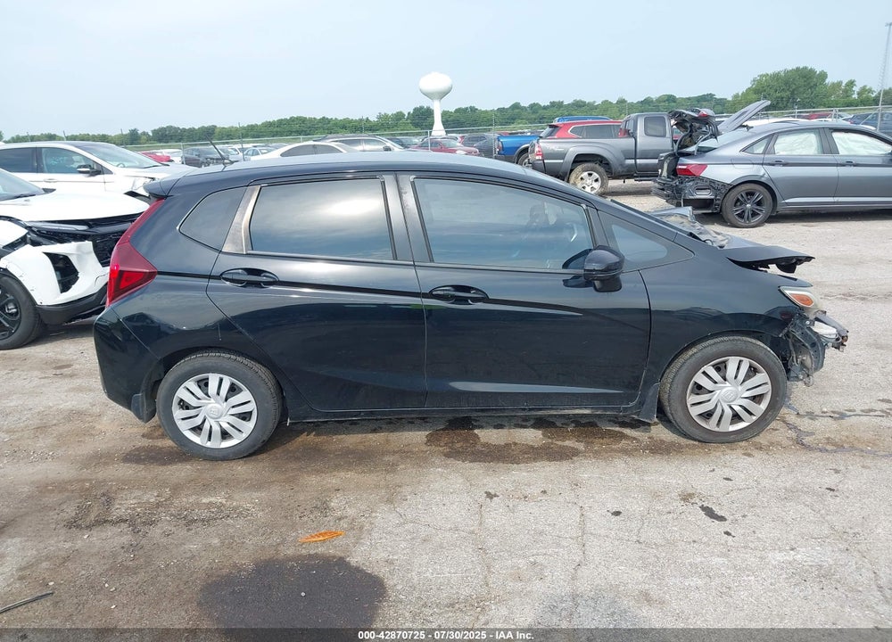 2016 HONDA FIT VIN: JHMGK5H5XGX022223