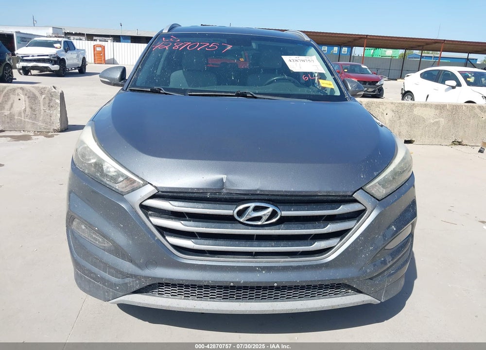 2017 HYUNDAI TUCSON VIN: KM8J33A26HU518899