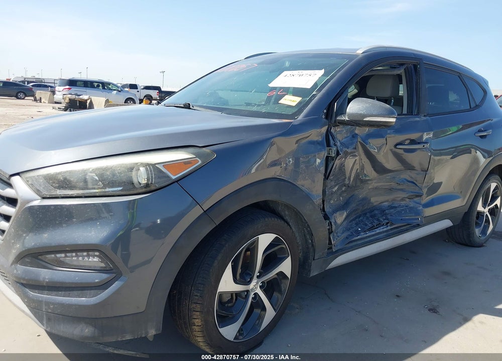 2017 HYUNDAI TUCSON VIN: KM8J33A26HU518899
