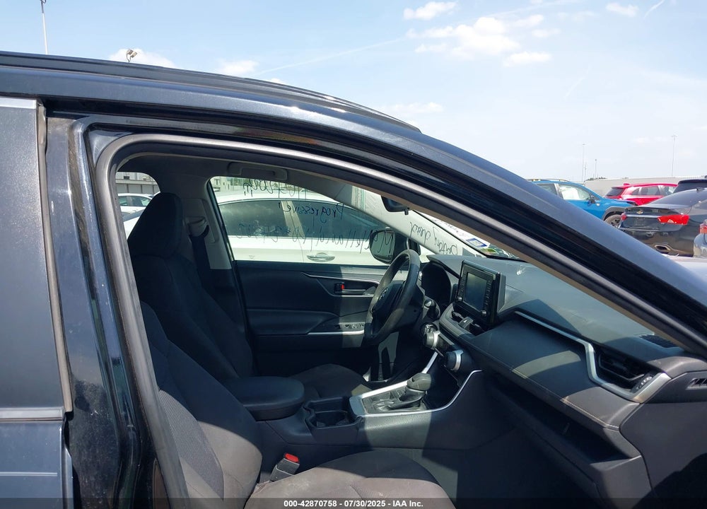 2019 TOYOTA RAV4 VIN: JTMH1RFV4KD037958