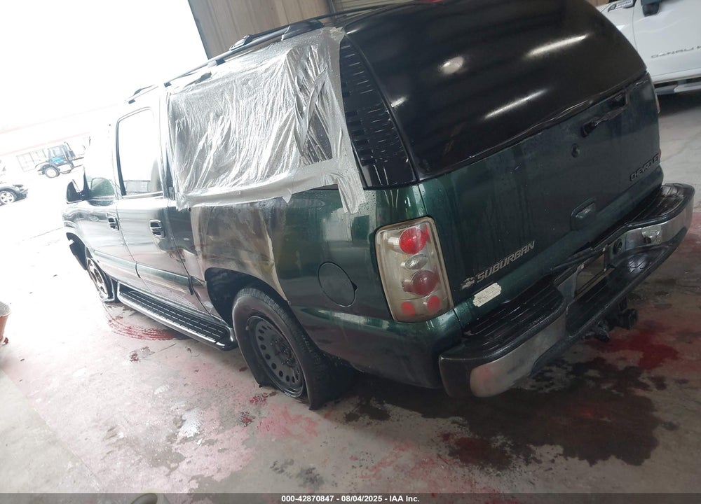 2001 CHEVROLET SUBURBAN 1500 LT VIN: 3GNEC16T51G247040