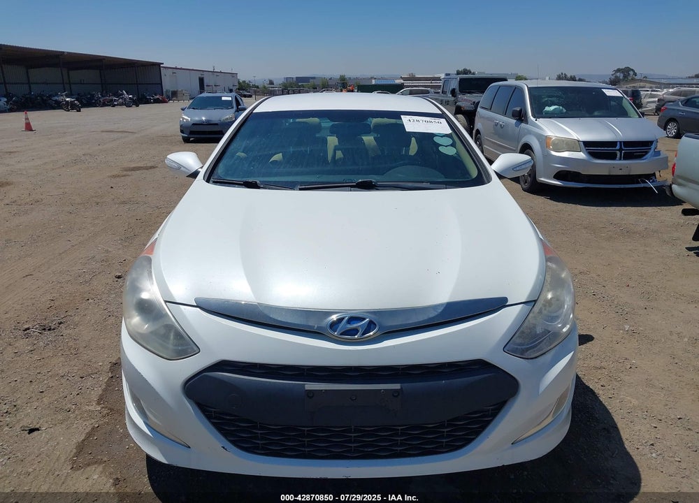 2015 HYUNDAI SONATA HYBRID VIN: KMHEC4A40FA119431