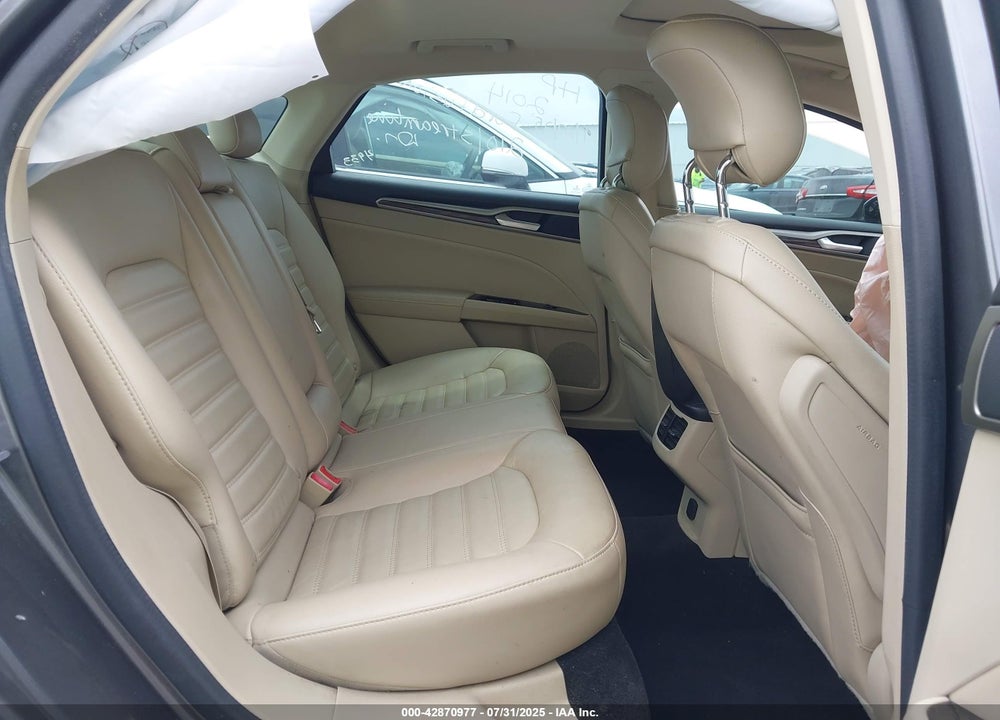 2014 FORD FUSION SE VIN: 3FA6P0HD3ER384933