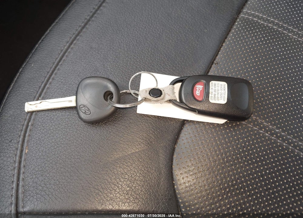 2012 HYUNDAI TUCSON LIMITED VIN: KM8JUCAC3CU381838