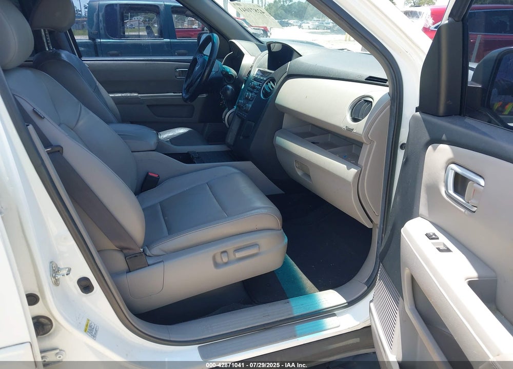 2012 HONDA PILOT VIN: 5FNYF3H56CB025638