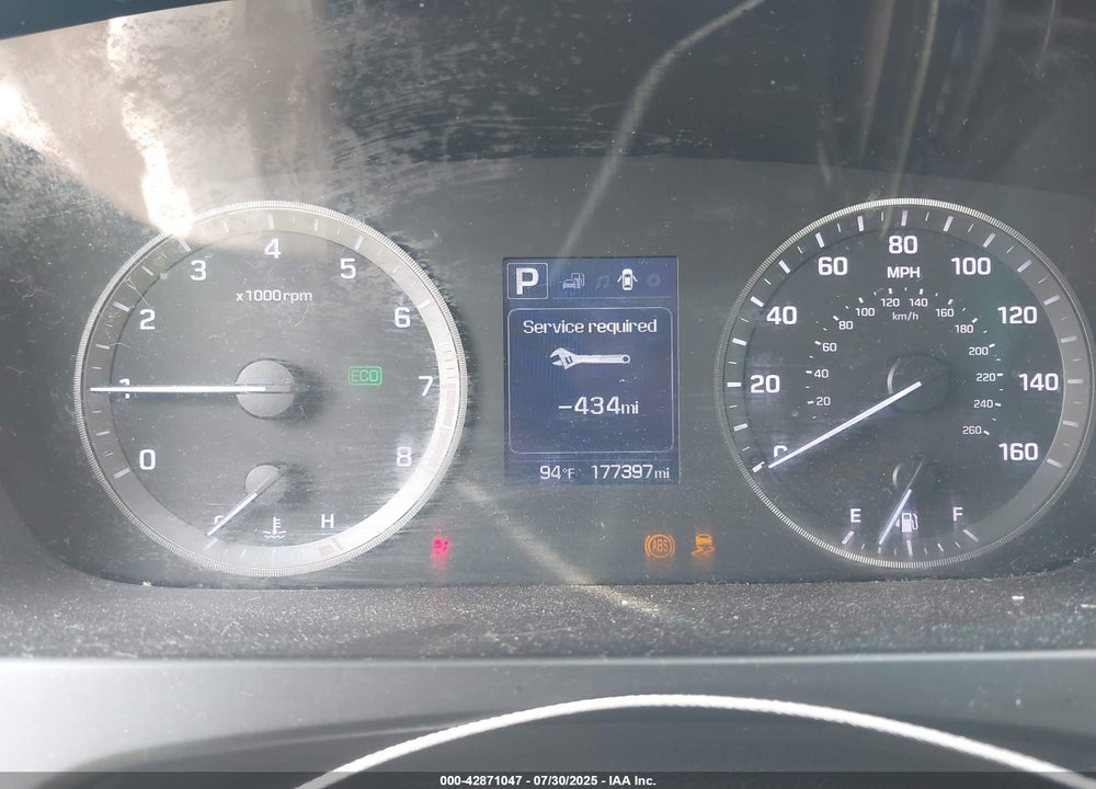 2016 HYUNDAI SONATA VIN: 5NPE24AF9GH330467