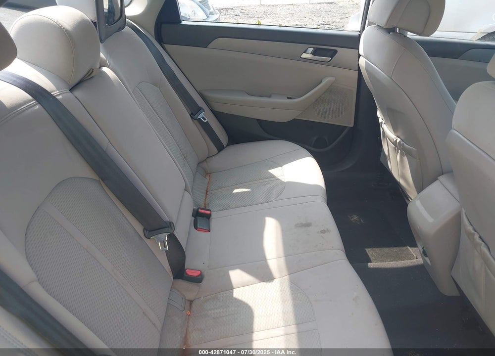 2016 HYUNDAI SONATA VIN: 5NPE24AF9GH330467