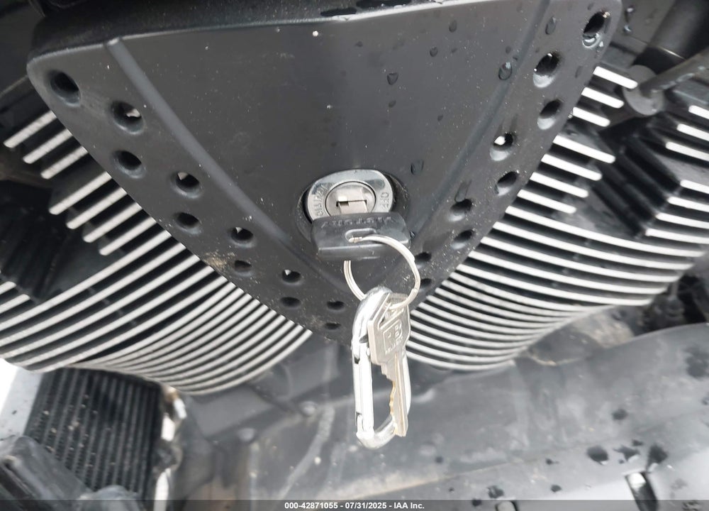 2014 VICTORY MOTORCYCLES HAMMER 8-BALL VIN: 5VPHA36N0E3032474