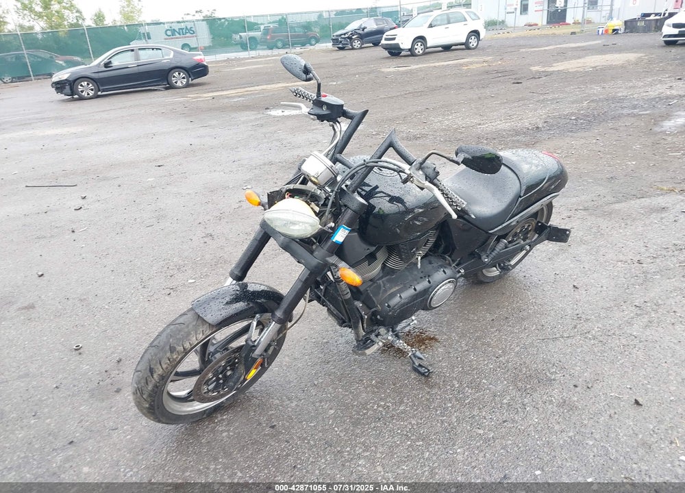 2014 VICTORY MOTORCYCLES HAMMER 8-BALL VIN: 5VPHA36N0E3032474