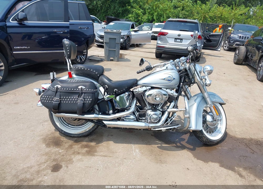 2011 HARLEY-DAVIDSON FLSTC VIN: 1HD1BW515BB033861
