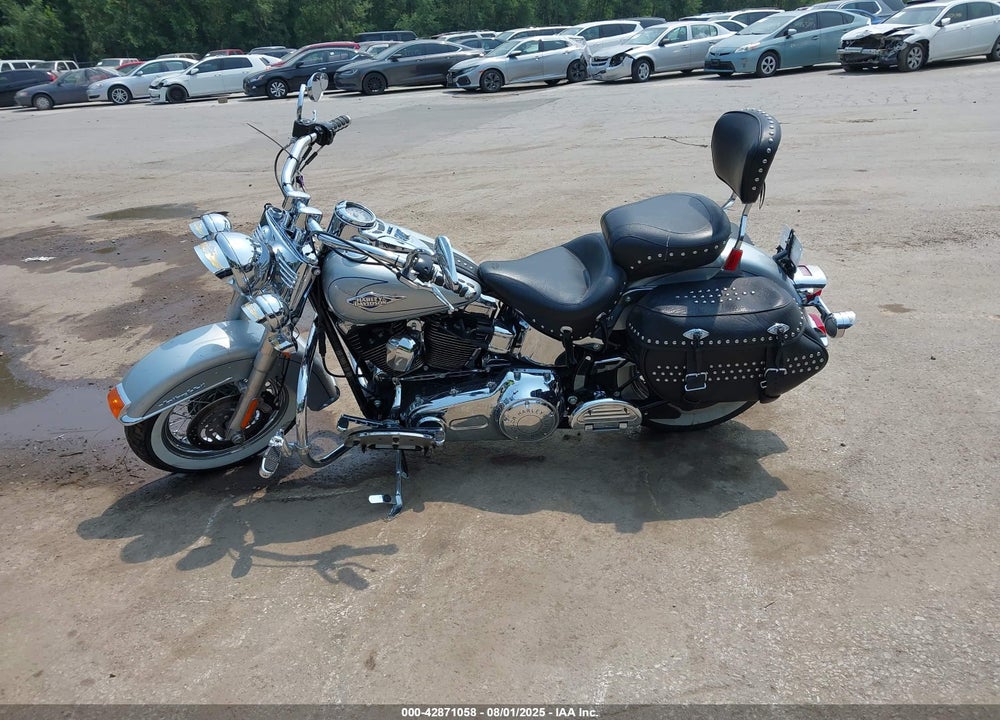 2011 HARLEY-DAVIDSON FLSTC VIN: 1HD1BW515BB033861