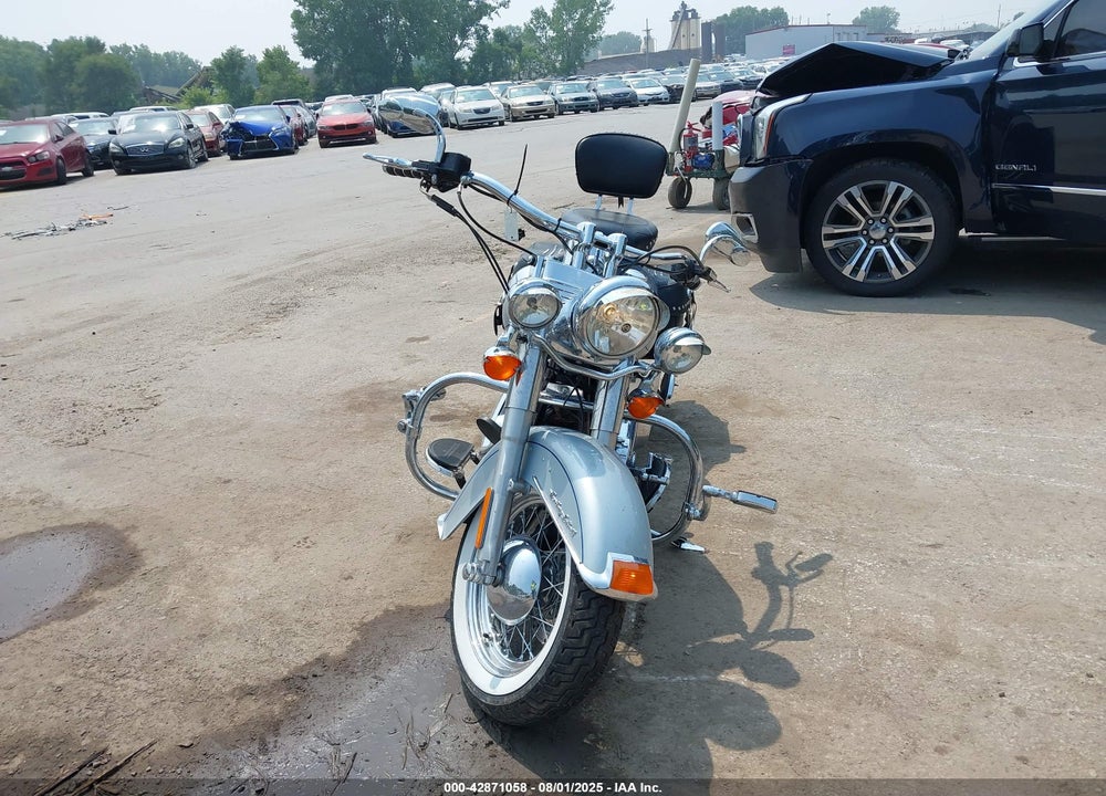 2011 HARLEY-DAVIDSON FLSTC VIN: 1HD1BW515BB033861