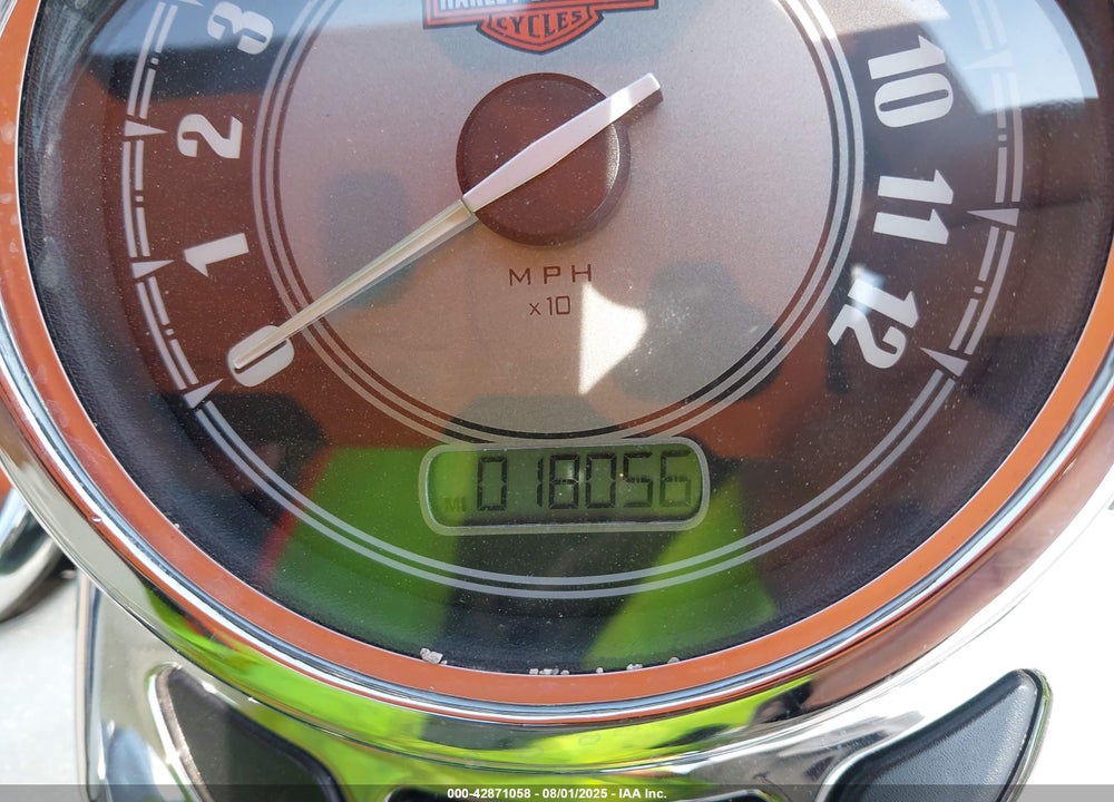 2011 HARLEY-DAVIDSON FLSTC VIN: 1HD1BW515BB033861