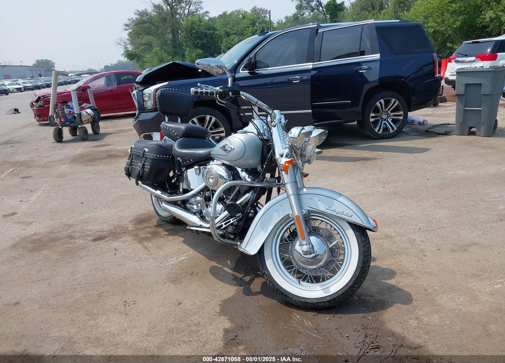 2011 HARLEY-DAVIDSON FLSTC VIN: 1HD1BW515BB033861