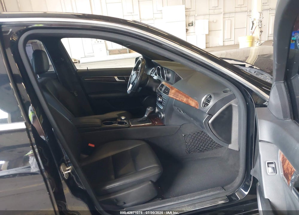 2012 MERCEDES-BENZ C 300 LUXURY 4MATIC/SPORT 4MATIC VIN: WDDGF8BB9CA707631