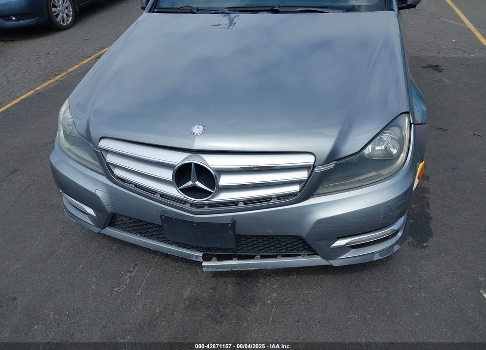 2013 MERCEDES-BENZ C CLASS VIN: WDDGF4HB4DR259107