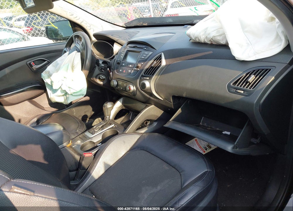 2015 HYUNDAI TUCSON VIN: KM8JTCAF1FU963518