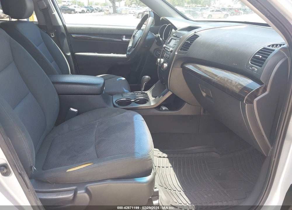 2012 KIA SORENTO VIN: 5XYKT4A6XCG213448