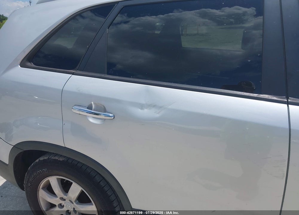 2012 KIA SORENTO VIN: 5XYKT4A6XCG213448
