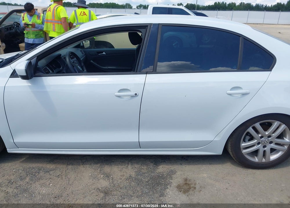 2018 VOLKSWAGEN JETTA VIN: 3VW167AJ1JM218432