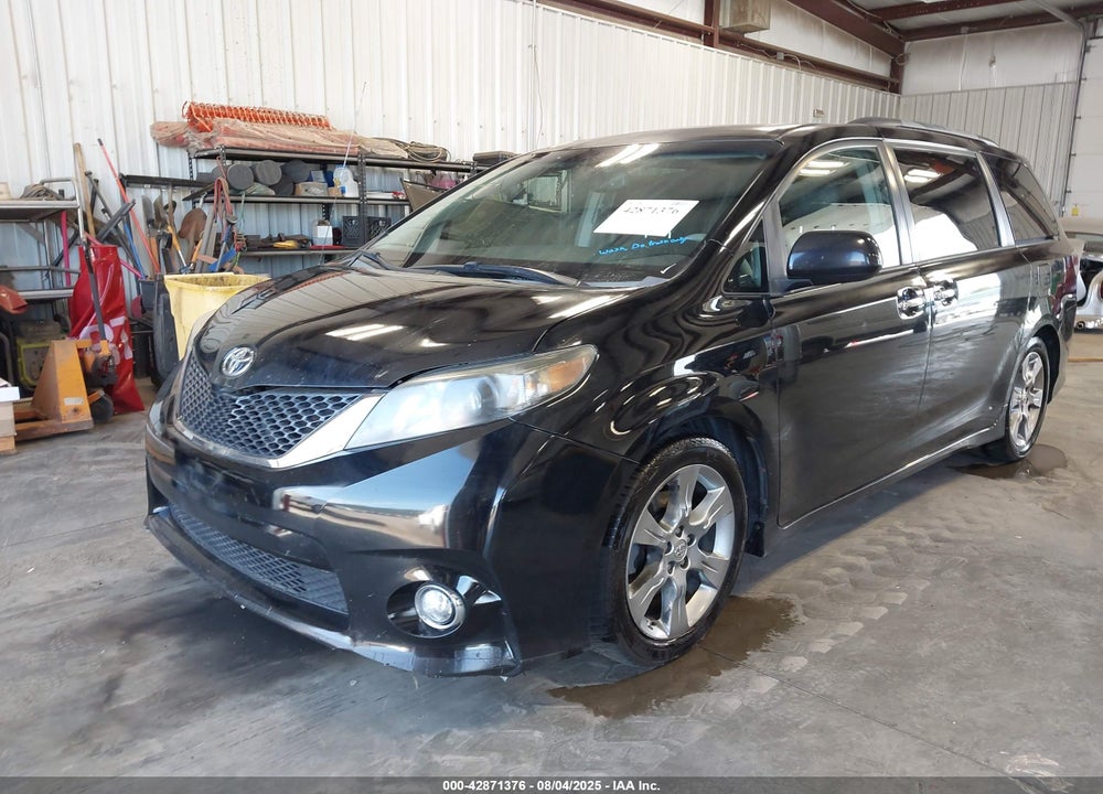 2013 TOYOTA SIENNA SE 8 PASSENGER VIN: 5TDXK3DC2DS383649