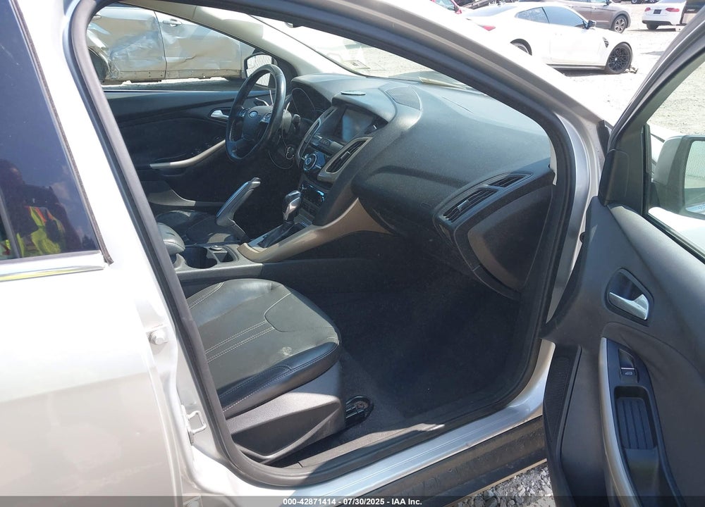 2012 FORD FOCUS VIN: 1FAHP3H27CL124734