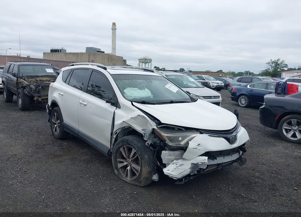 2017 TOYOTA RAV4 XLE VIN: JTMWFREV2HJ148223