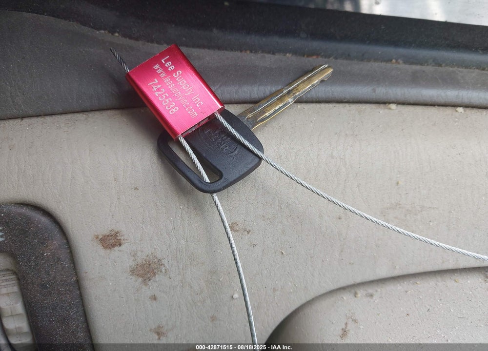 2004 TOYOTA AVALON XL VIN: 4T1BF28B84U382894