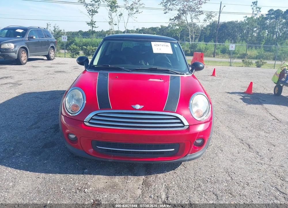 2013 MINI HARDTOP VIN: WMWSU3C55DT682736