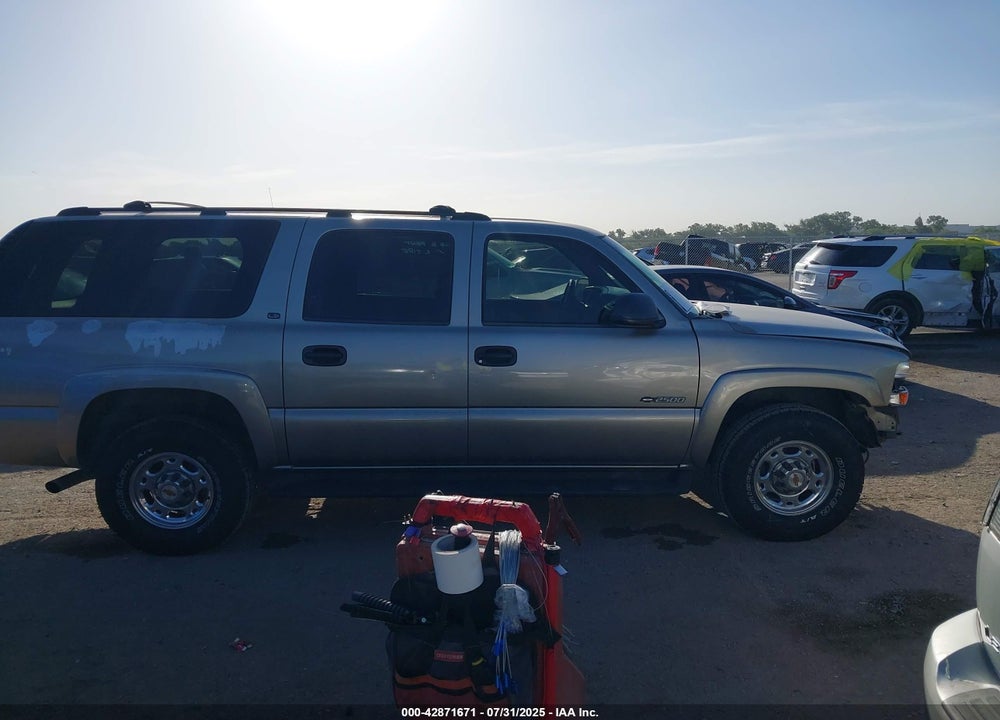 2001 CHEVROLET SUBURBAN 2500 LS VIN: 3GNGC26U91G121786