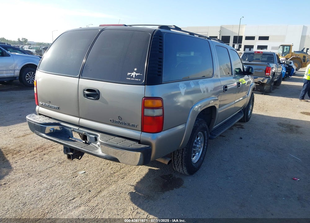 2001 CHEVROLET SUBURBAN 2500 LS VIN: 3GNGC26U91G121786