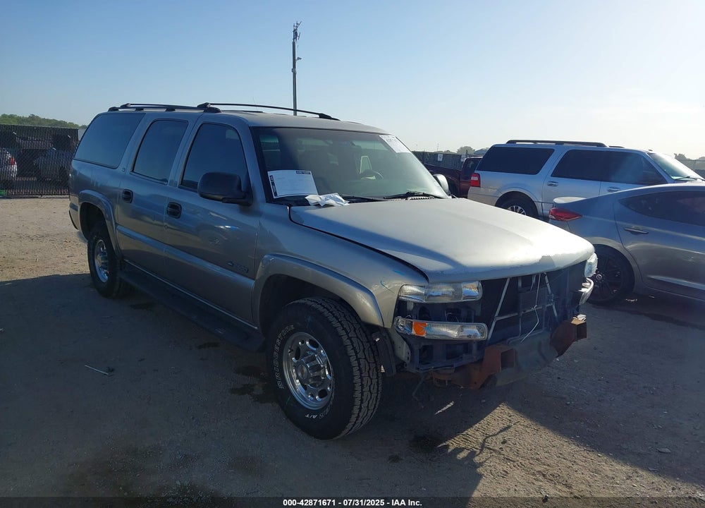 2001 CHEVROLET SUBURBAN 2500 LS VIN: 3GNGC26U91G121786