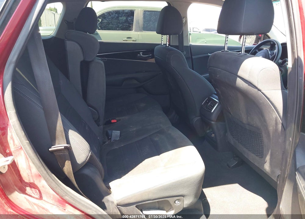 2020 KIA SORENTO VIN: 5XYPG4A36LG686604
