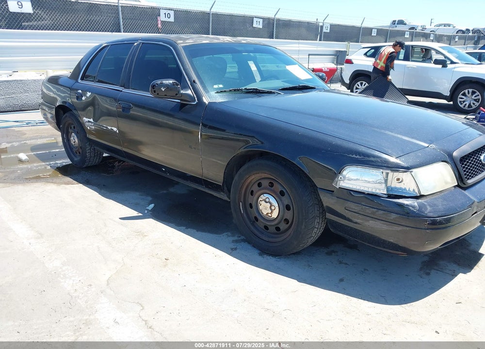 2011 FORD CROWN VICTORIA VIN: 2FABP7BV4BX176064