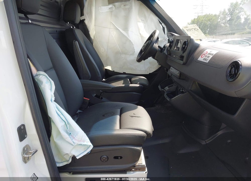2024 MERCEDES-BENZ SPRINTER 2500 VIN: W1Y4KCHY1RT183536