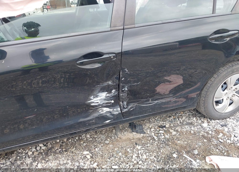 2014 HONDA CIVIC VIN: 2HGFB2F58EH538386