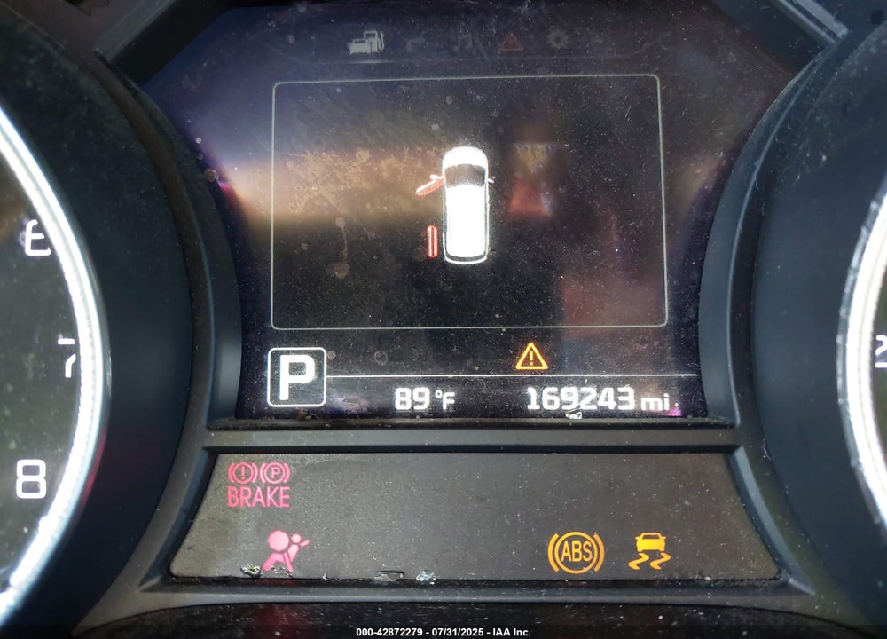 2015 KIA SEDONA VIN: KNDMC5C10F6037839