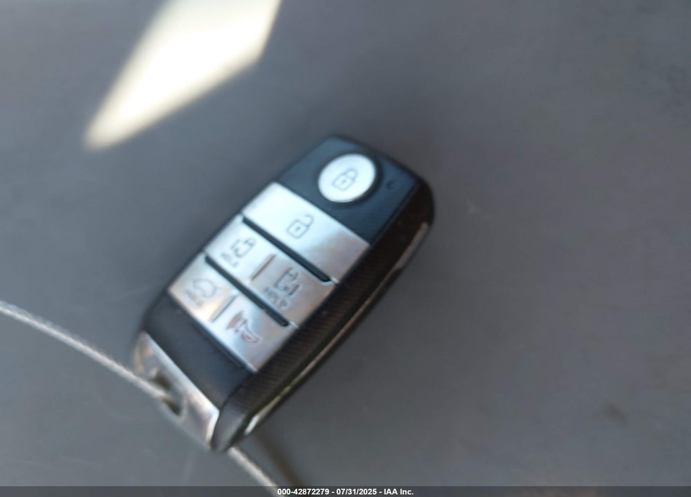 2015 KIA SEDONA VIN: KNDMC5C10F6037839