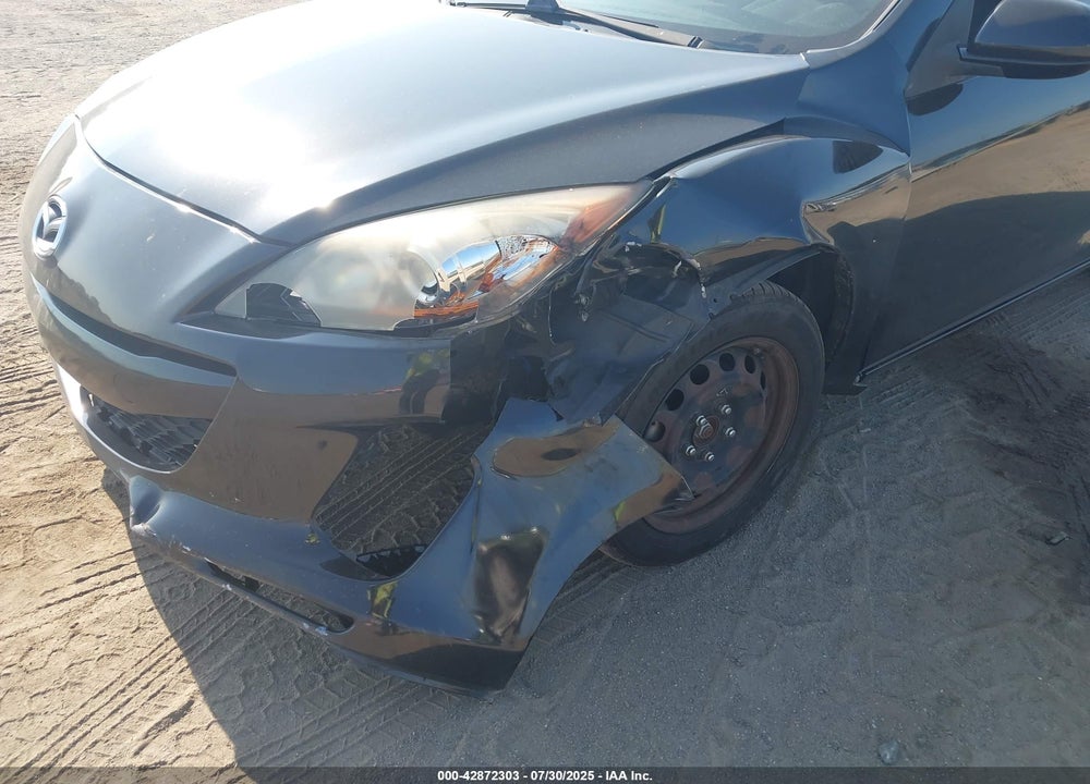 2013 MAZDA 3 VIN: JM1BL1TG0D1838513