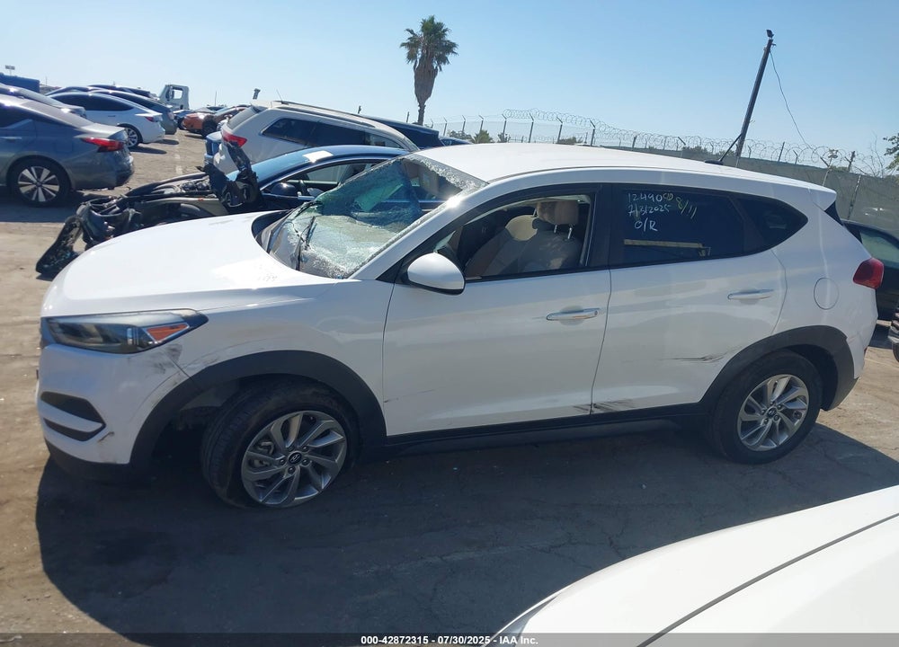 2017 HYUNDAI TUCSON VIN: KM8J23A49HU276047