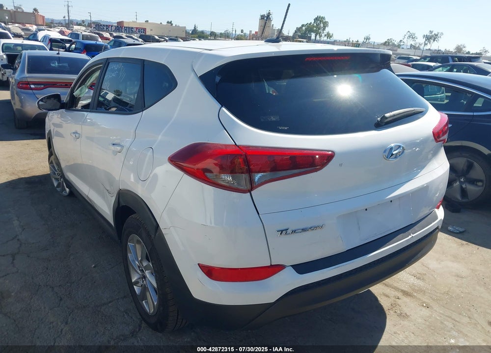 2017 HYUNDAI TUCSON VIN: KM8J23A49HU276047