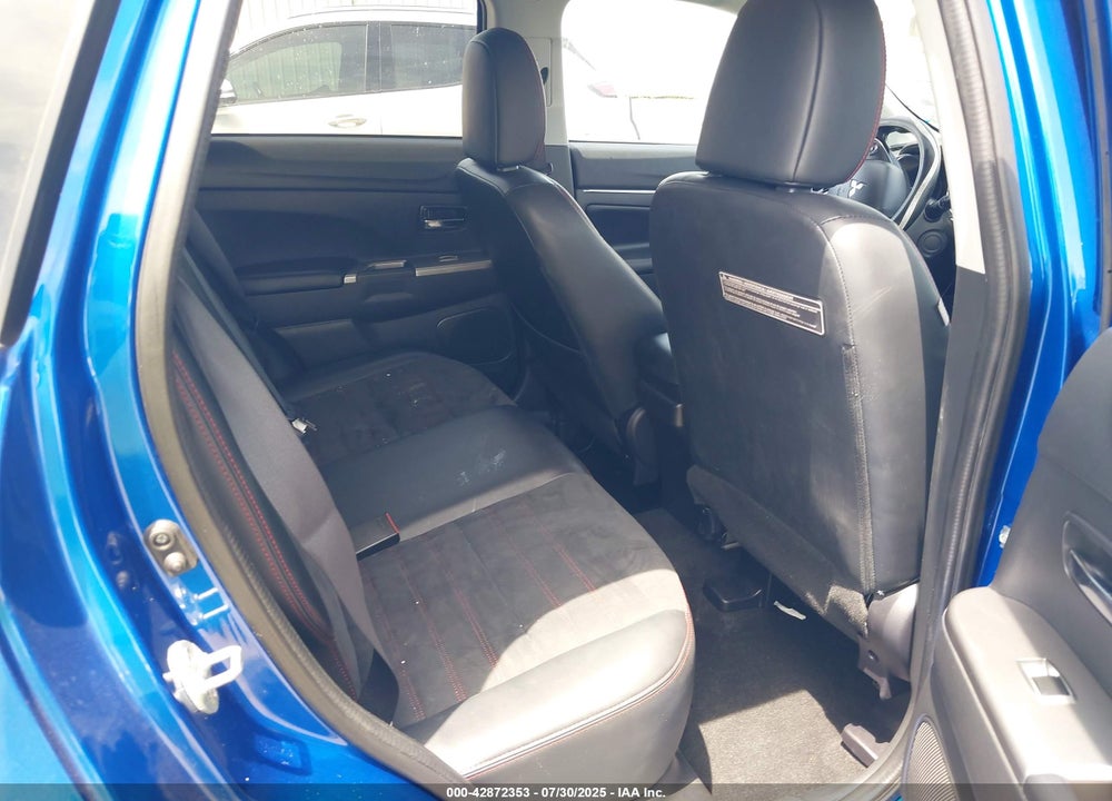 2018 MITSUBISHI OUTLANDER SPORT VIN: JA4AP3AW8JU001681