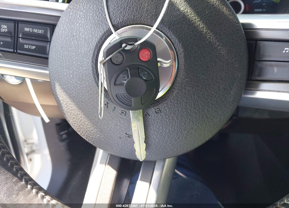 2014 FORD MUSTANG VIN: 1ZVBP8CF5E5309568