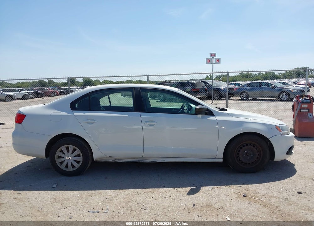 2014 VOLKSWAGEN JETTA VIN: 3VW2K7AJ2EM333093