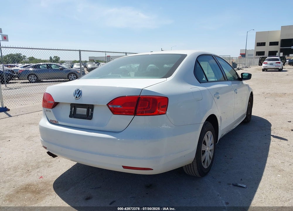 2014 VOLKSWAGEN JETTA VIN: 3VW2K7AJ2EM333093
