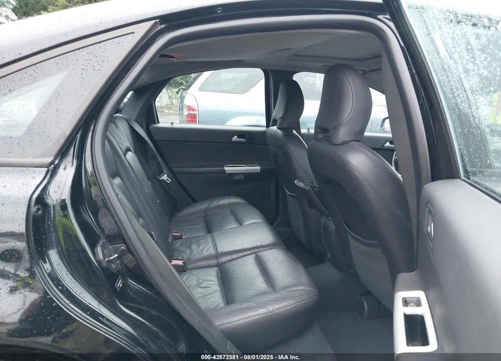 2011 VOLVO S40 VIN: YV1672MS4B2535217