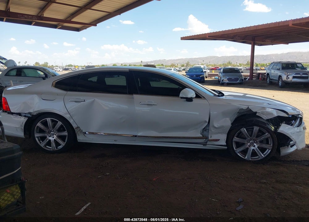 2020 VOLVO S90 VIN: LVYA22ML3LP175054