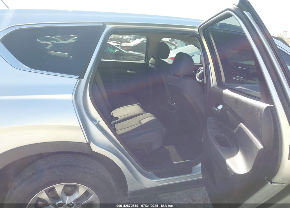 2019 HYUNDAI SANTA FE VIN: 5NMS23AD0KH011198