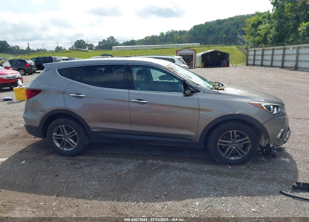 2017 HYUNDAI SANTA FE VIN: 5XYZT3LB5HG389317